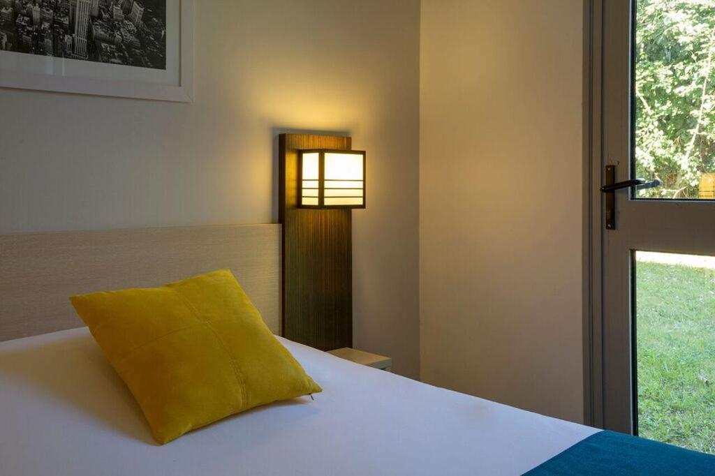 The Originals City, Hotel Novella Confort, Nantes Est Каркфу Экстерьер фото