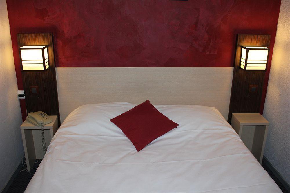 The Originals City, Hotel Novella Confort, Nantes Est Каркфу Экстерьер фото