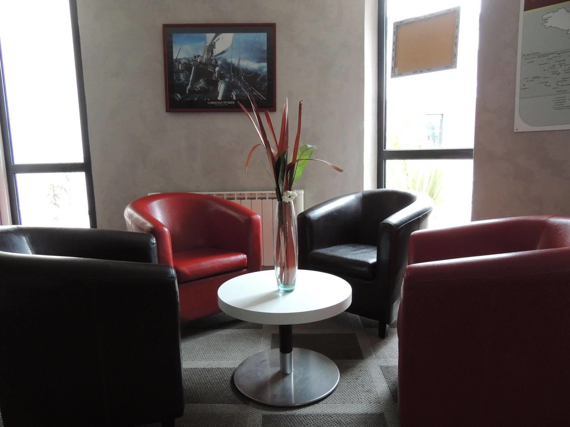 The Originals City, Hotel Novella Confort, Nantes Est Каркфу Экстерьер фото